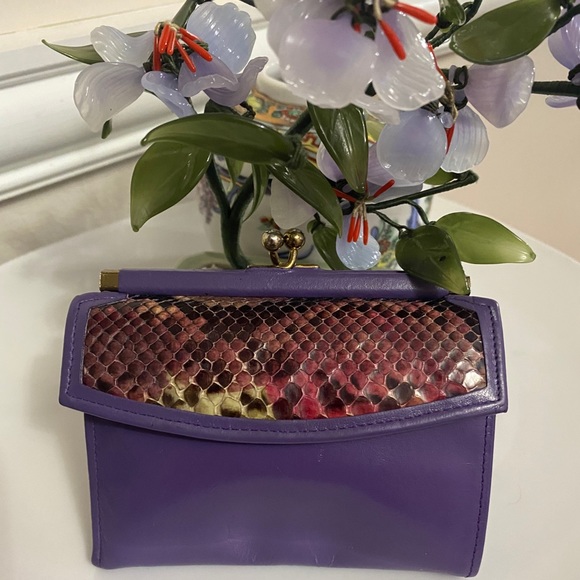 Vintage StThomas cowhide LeatherClasp Coin wallet - Picture 3 of 6